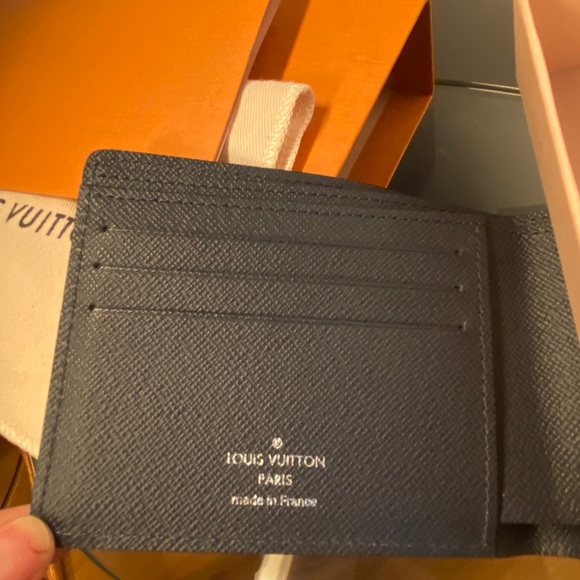 Men’s AUTHENTIC LOUIS VUITTON wallet - Picture 4 of 7